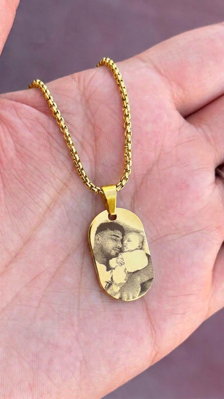Madrid chain with photo