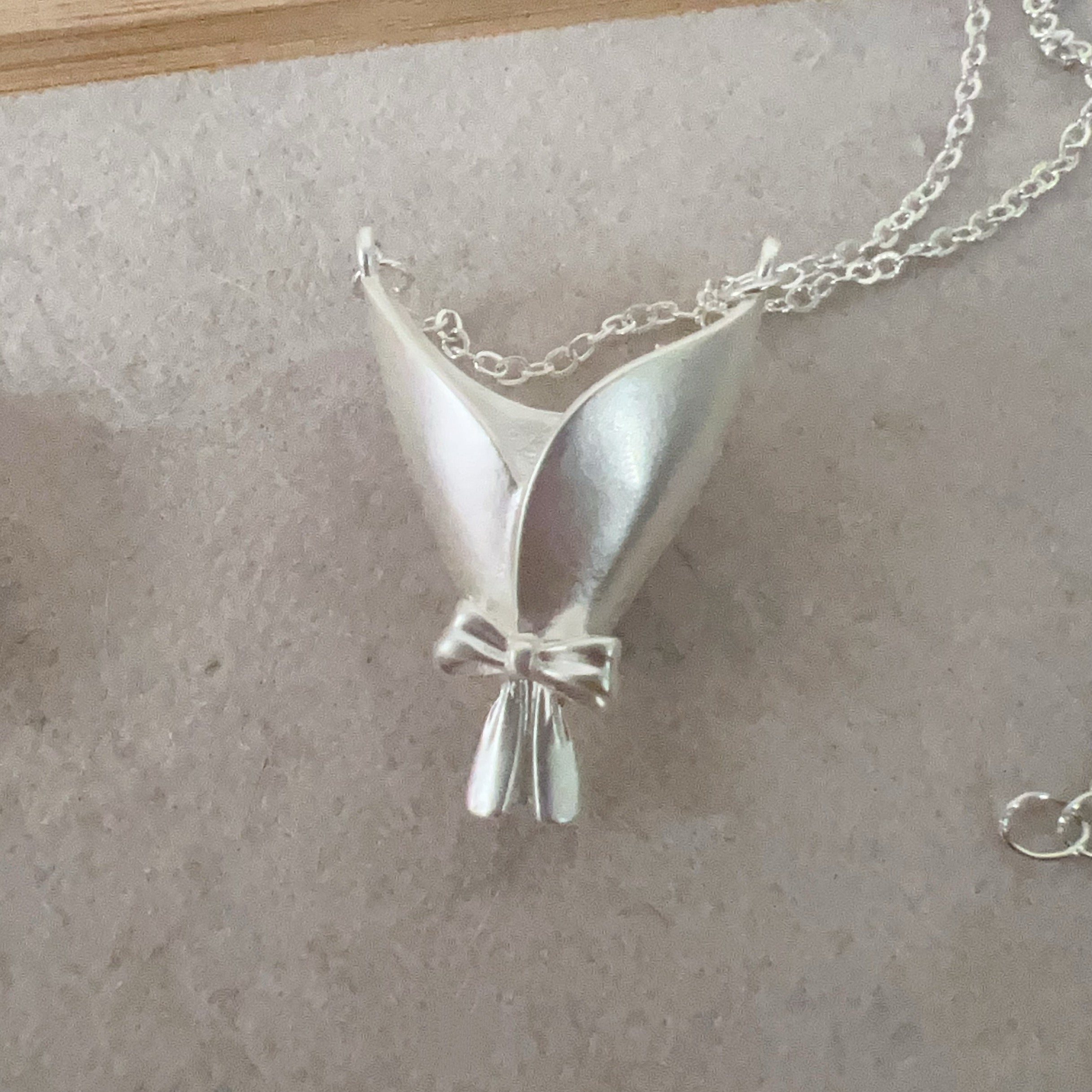 Flora Everfresh Bouquet Necklace