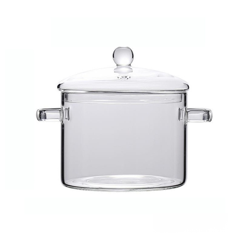 Family soup pot with lid