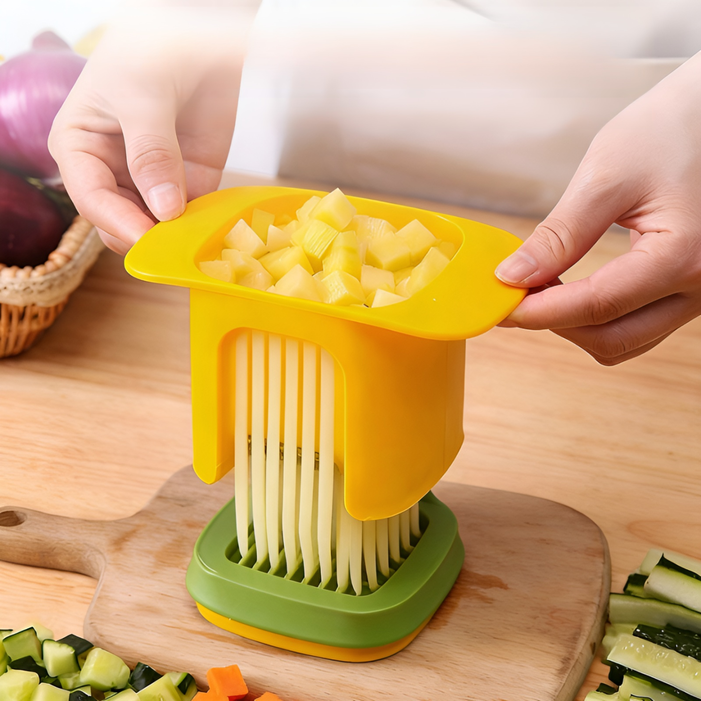Multifunctional kitchen vegetable dicer