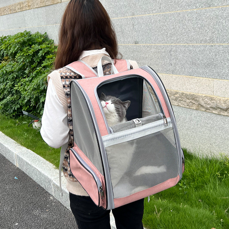 Macska alakú, lélegző utazóhátizsák