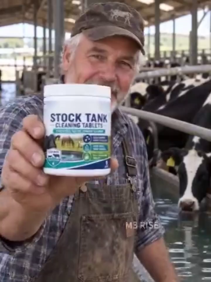 🐄💧 Szennyezett itatók? Egyetlen tabletta gyorsan felfrissíti őket – nincs súrolás, nincs macera!