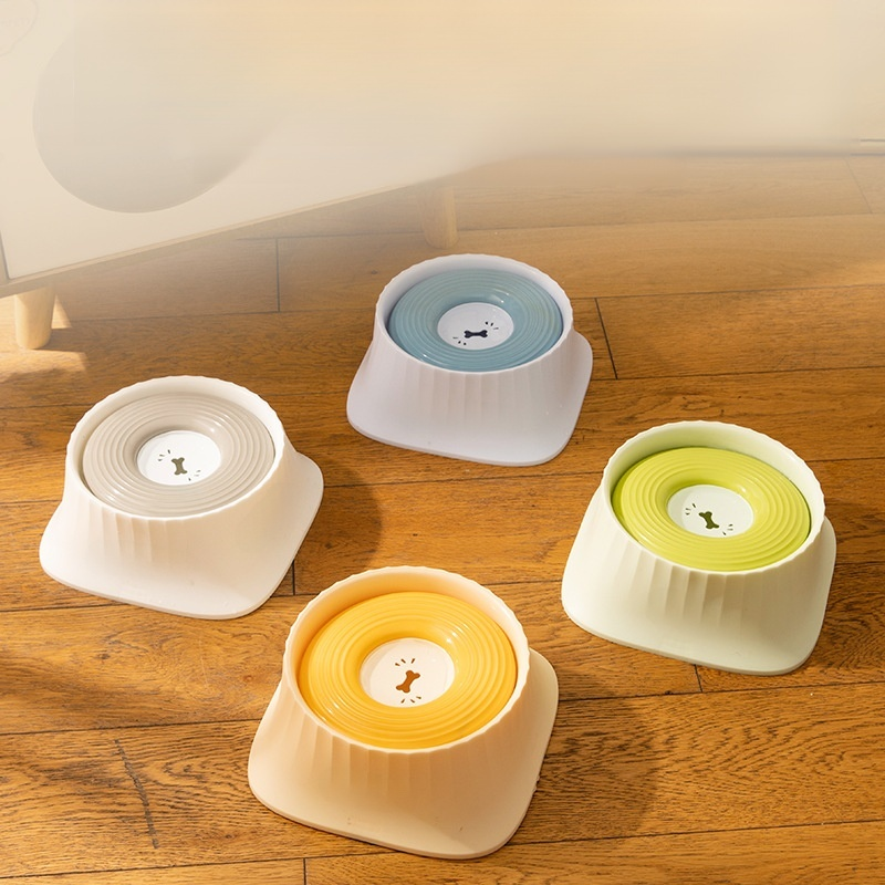 Przeciwrozlewająca się, nieprzemakalna, unosząca się miska dla zwierząt