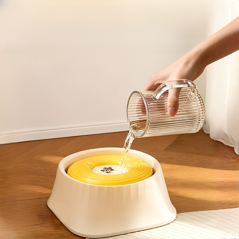 Przeciwrozlewająca się, nieprzemakalna, unosząca się miska dla zwierząt