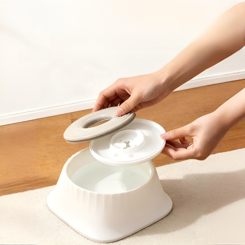 Przeciwrozlewająca się, nieprzemakalna, unosząca się miska dla zwierząt