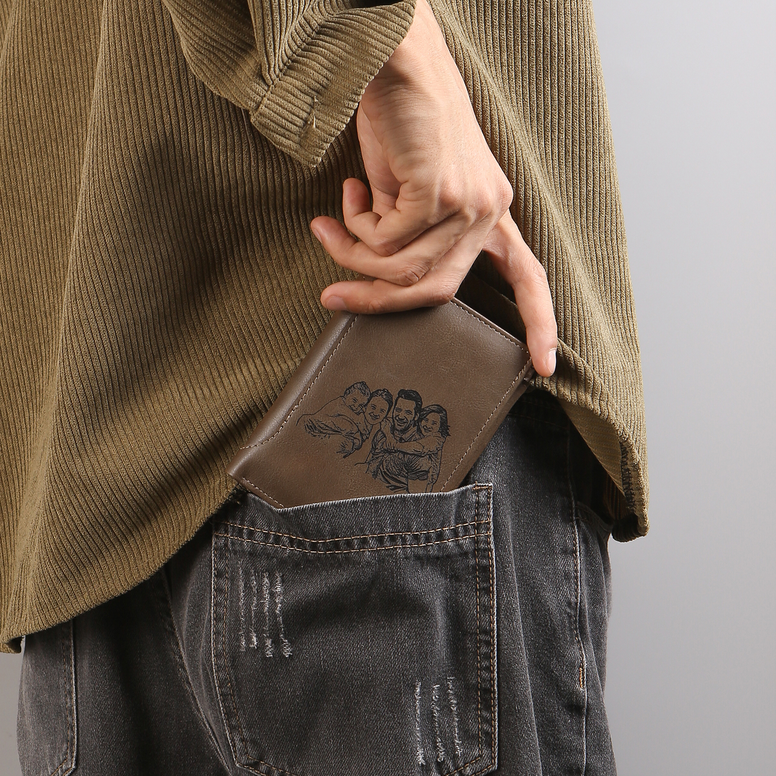 Gemszoo Gifts for Dad Personalized Photo Initial Name Wallet Custom Picture Wallet for Men Husband Grandpa