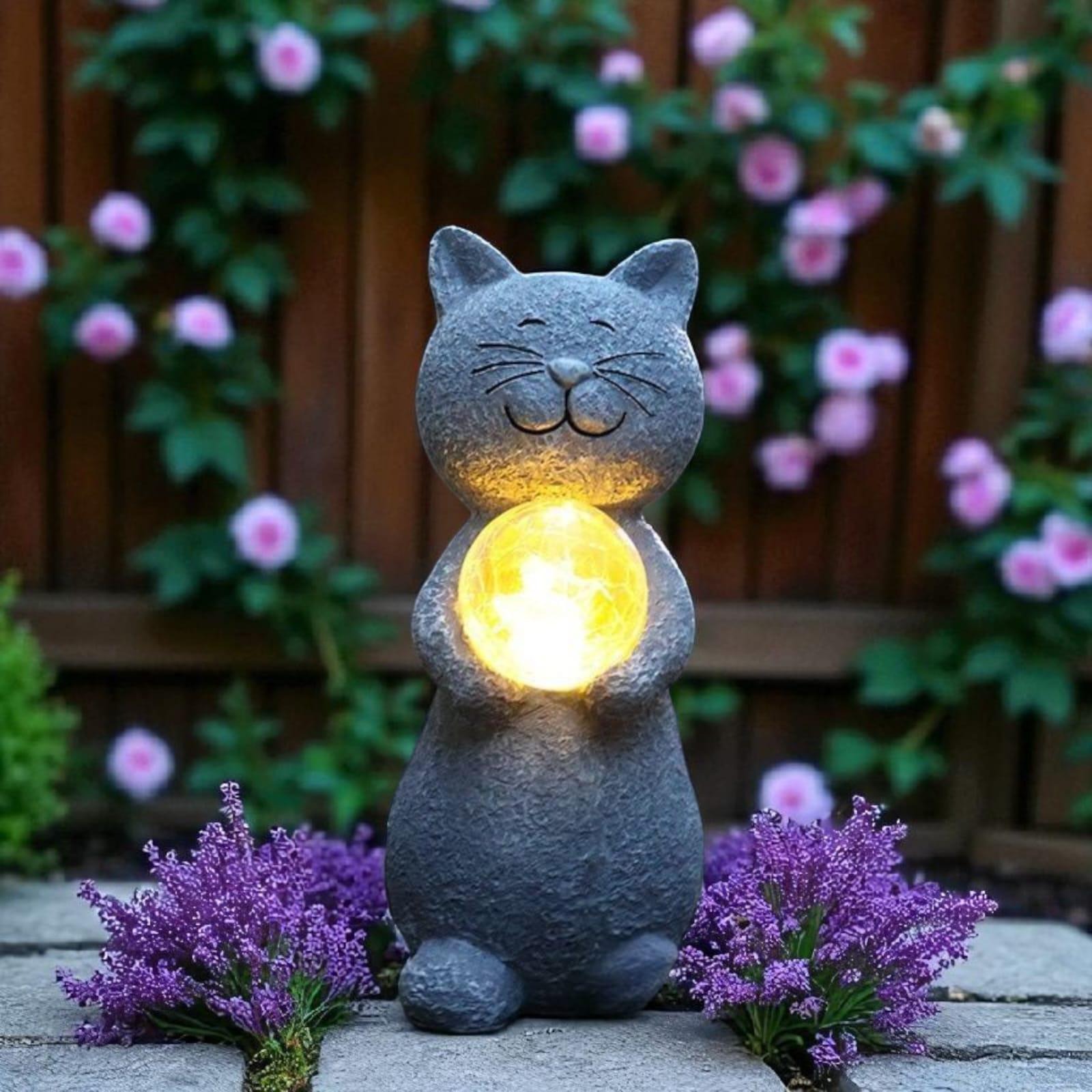 Solar-Powered Outdoor for cat Statue with Auto-On LED Light