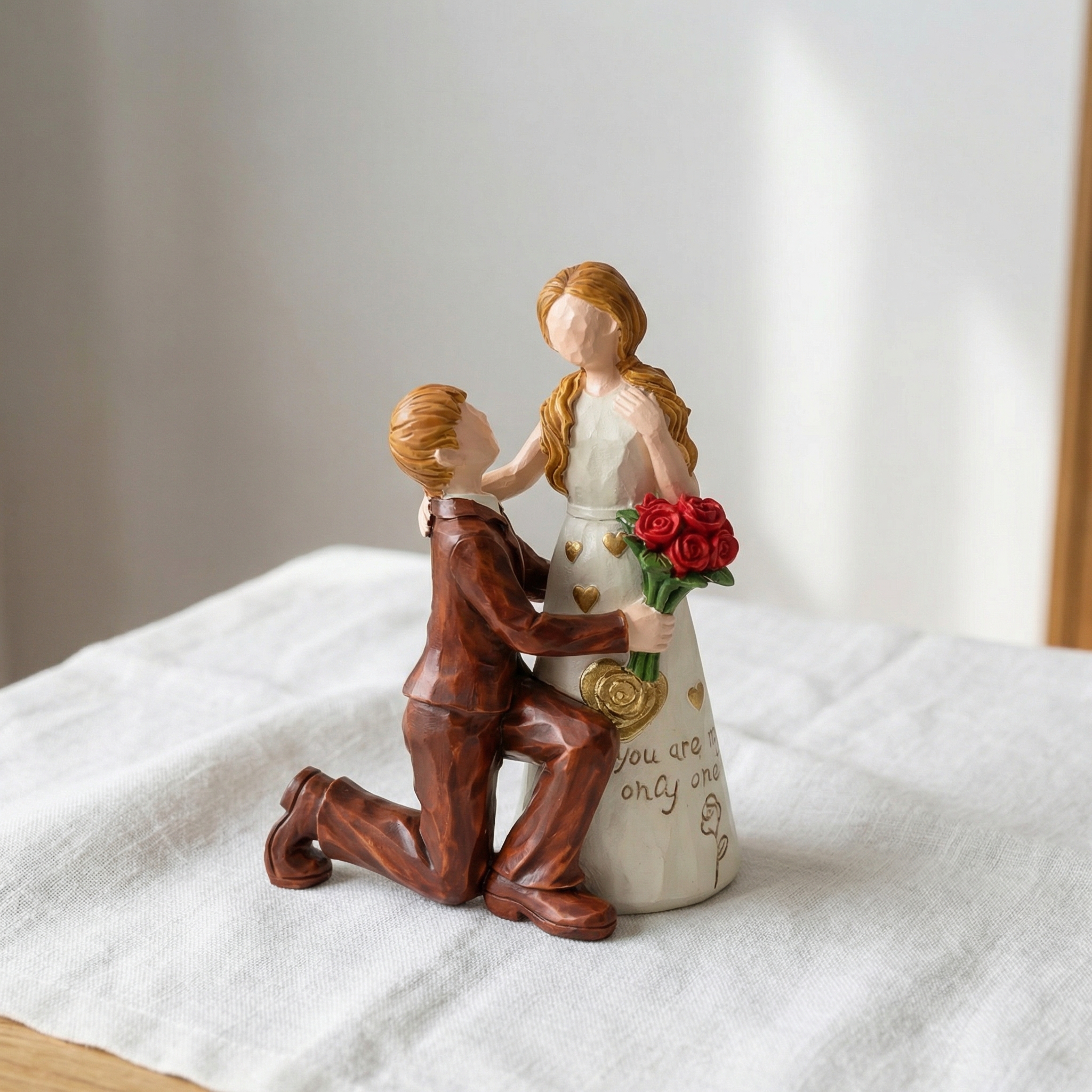 Valentine'S Day Sculpted Hand-Painted Romantic Couple Figurine
