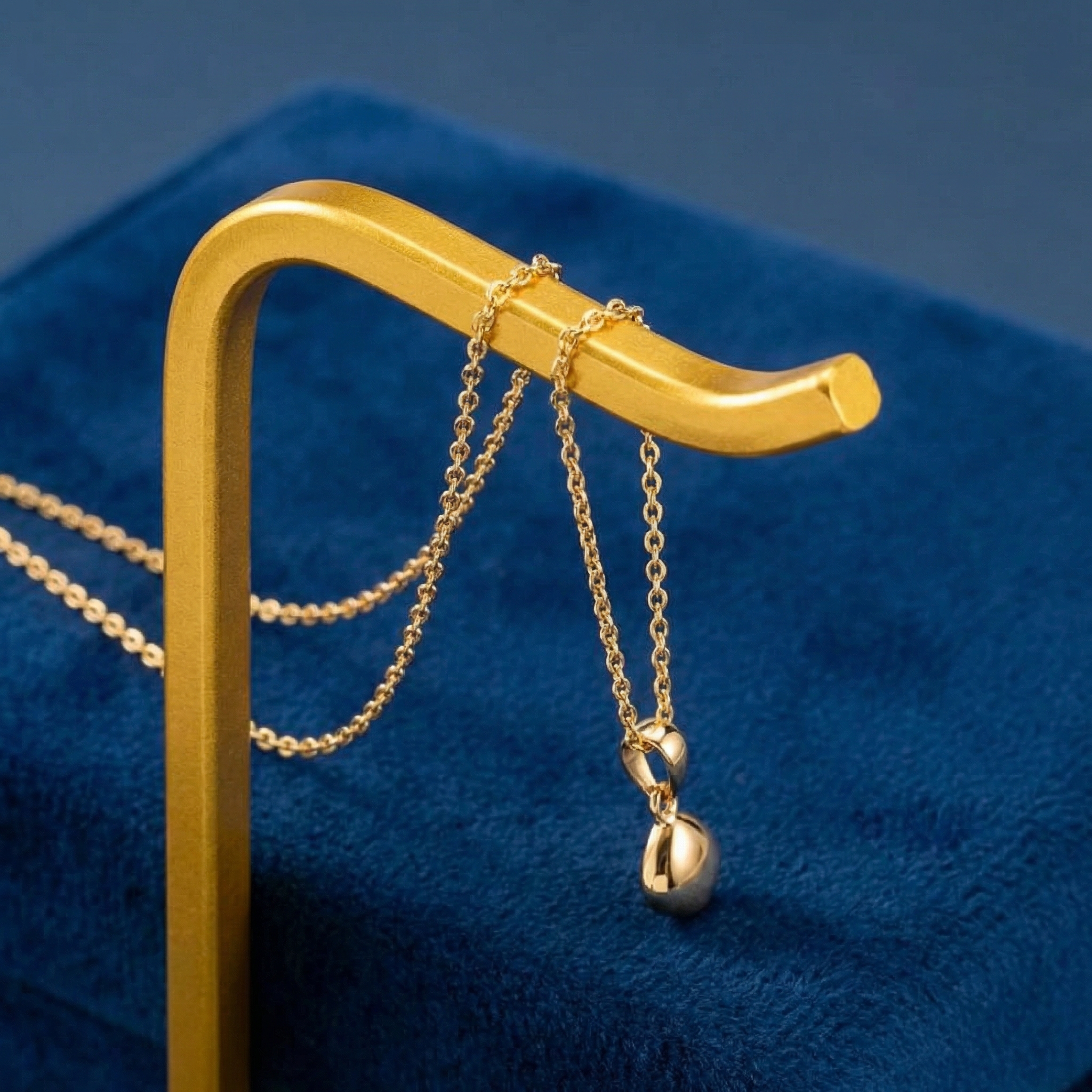 Aurelia Modular Display Stand