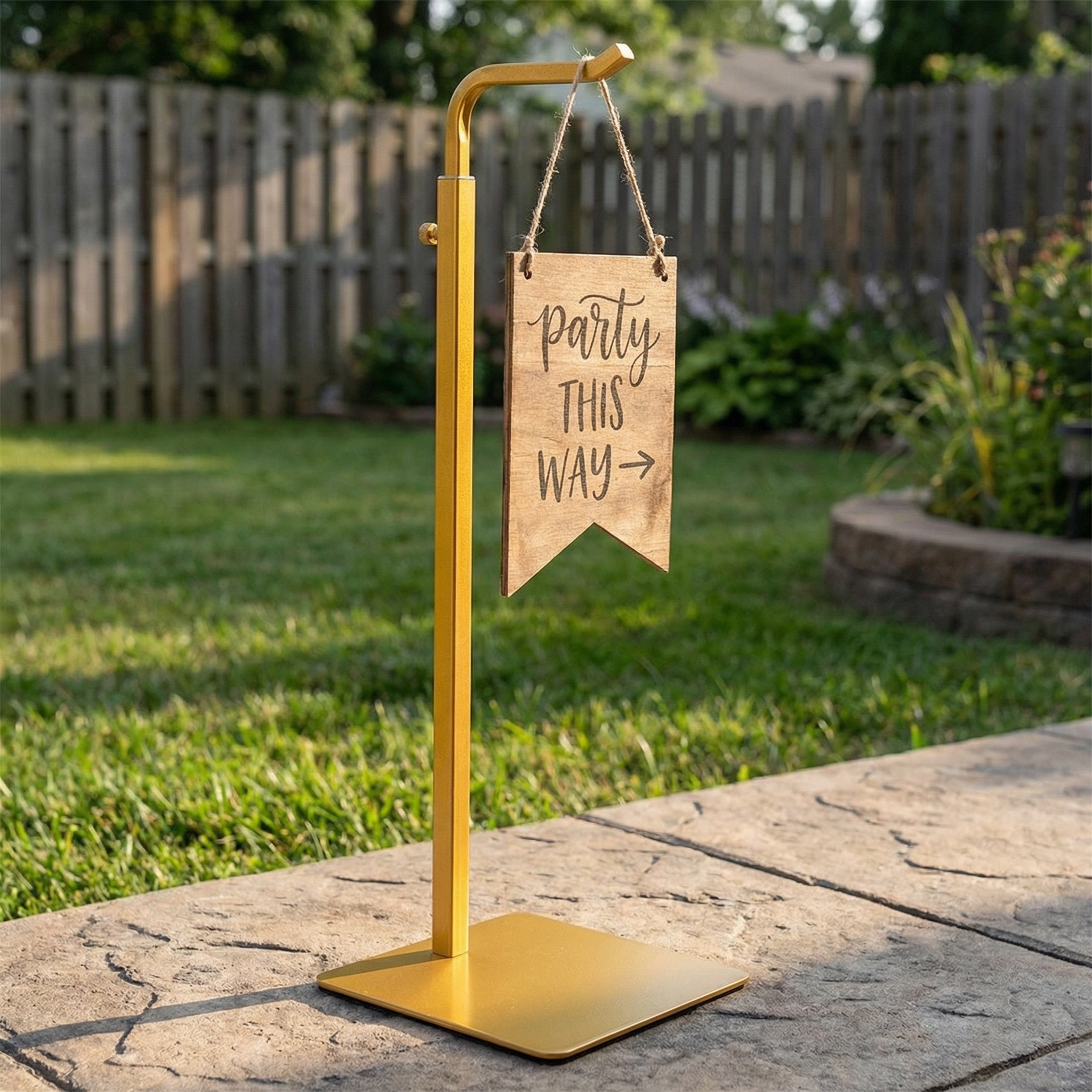 Aurelia Modular Display Stand