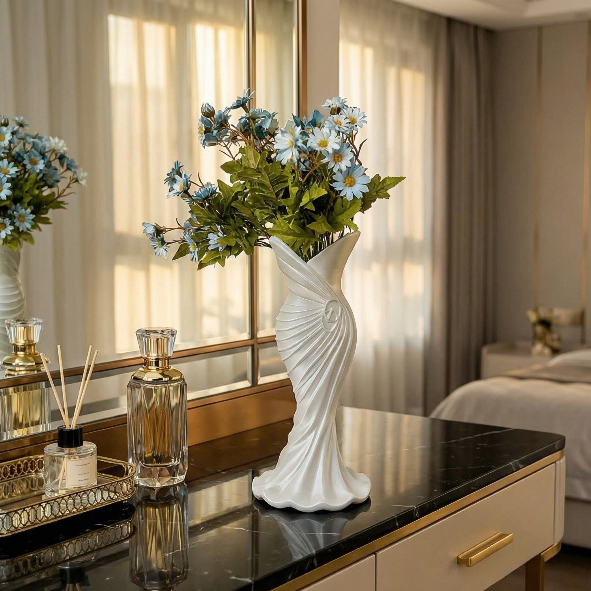 4 Colors - 3D Printed Elegant Dress Vase 