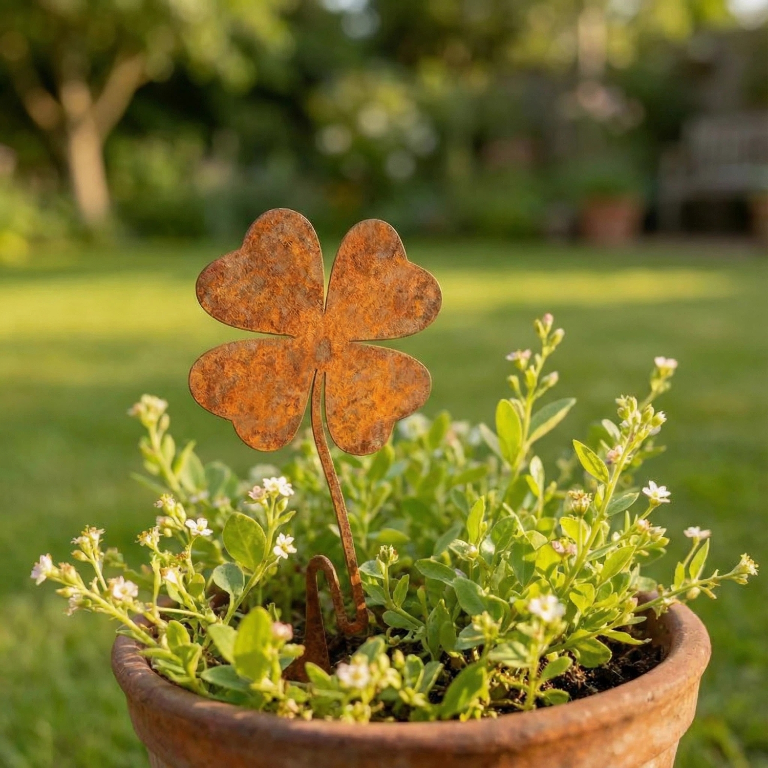 Rustic Four-Leaf Clover Metal Garden Stake