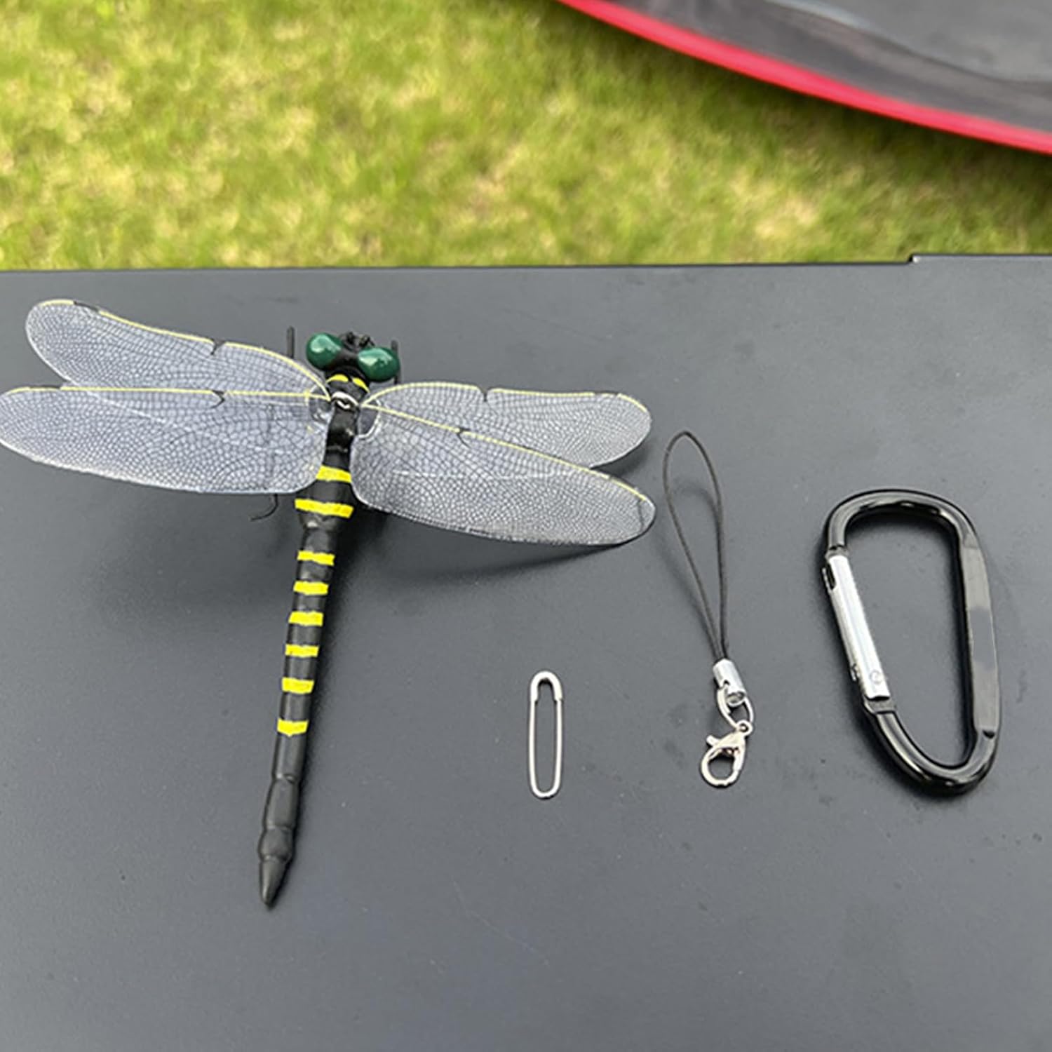 Dragonfly Clip-On Bug Repellent - Realistic & Non-Toxic Pest Control for Outdoor Enthusiasts 