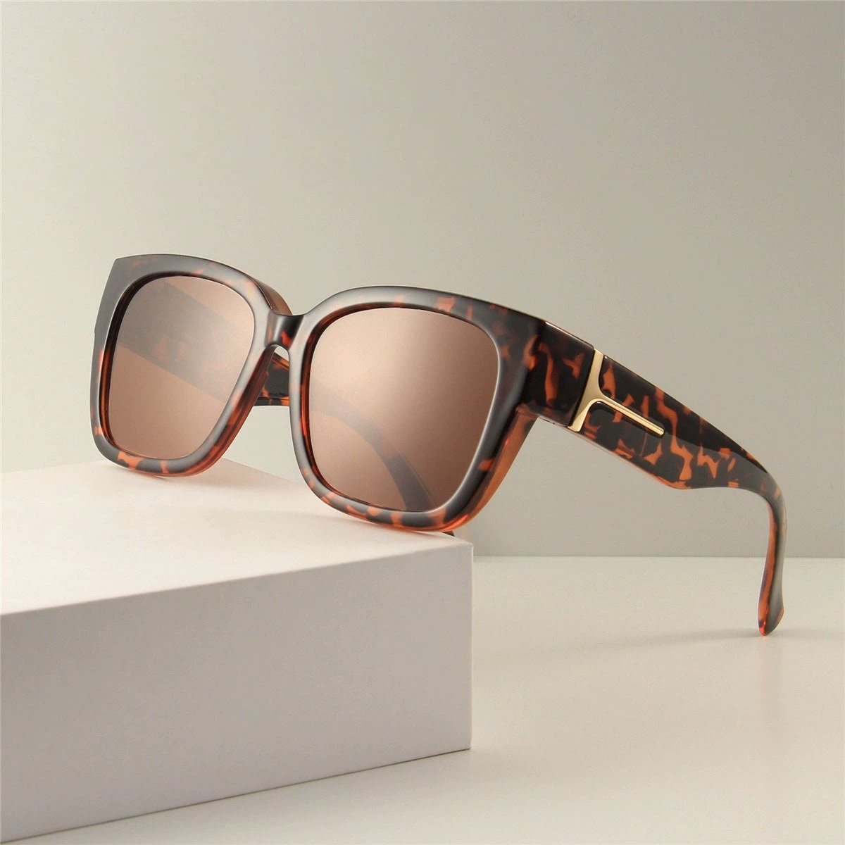 😎Fit Over Sunglasses – No More Switching Between Glasses & Shades