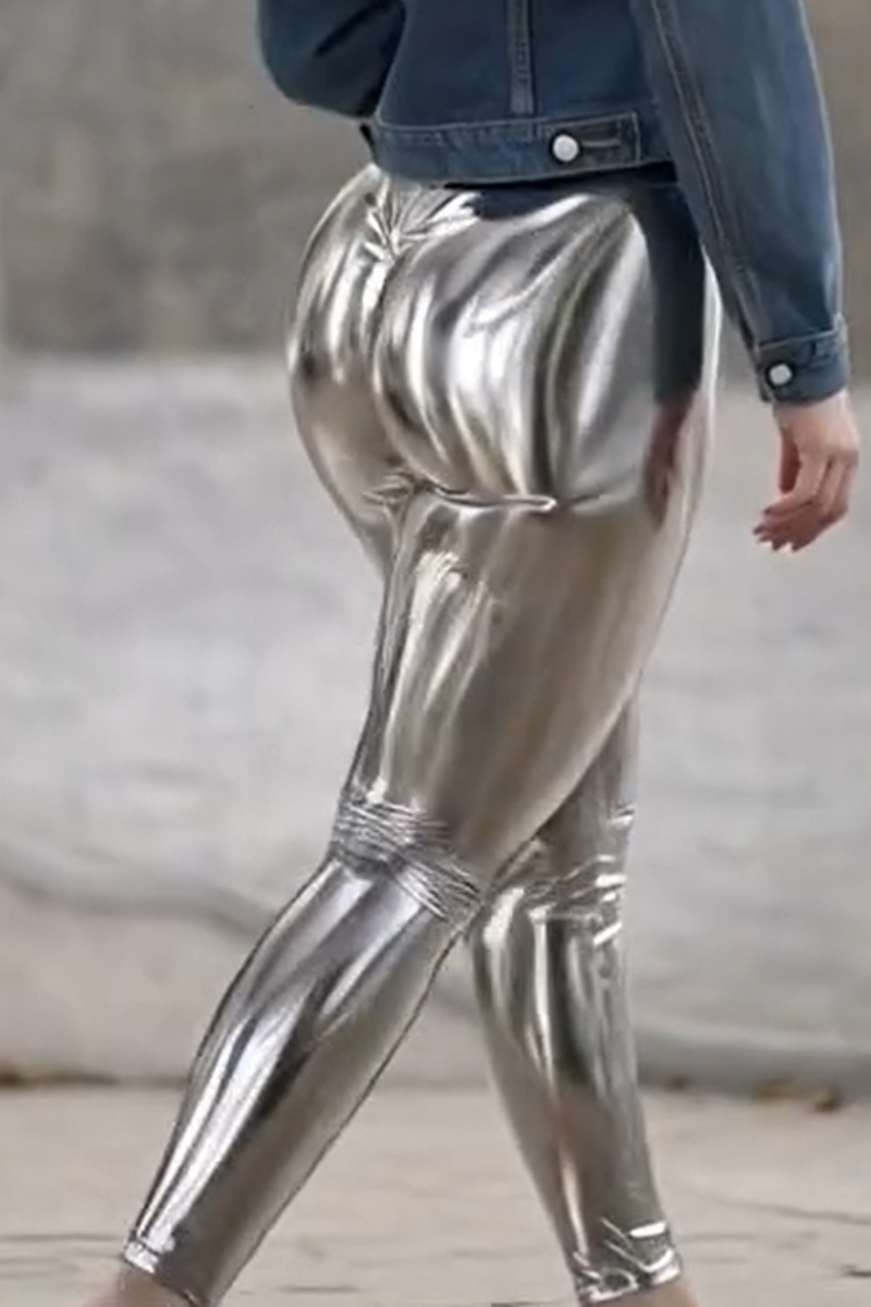 Metallic Silver High-Waist Ruched Booty-Lift Shaping Leggings