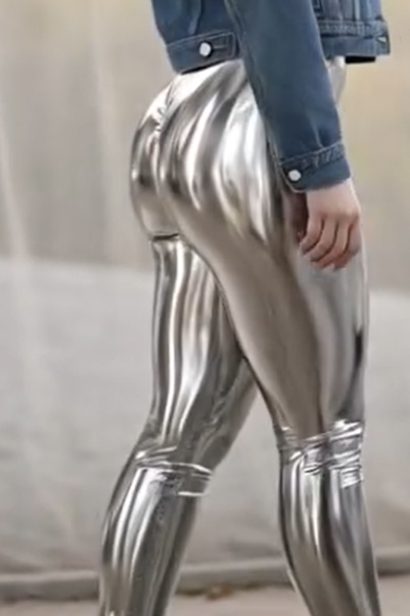 Metallic Silver High-Waist Ruched Booty-Lift Shaping Leggings