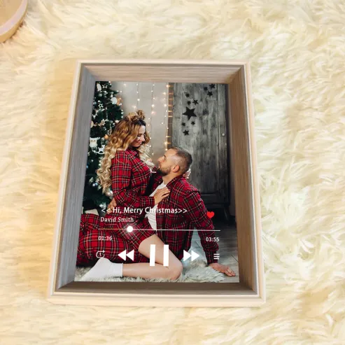 Marco Musical para Fotos con Foto Personalizada y Reproductor que Reproduce la Canción Completa