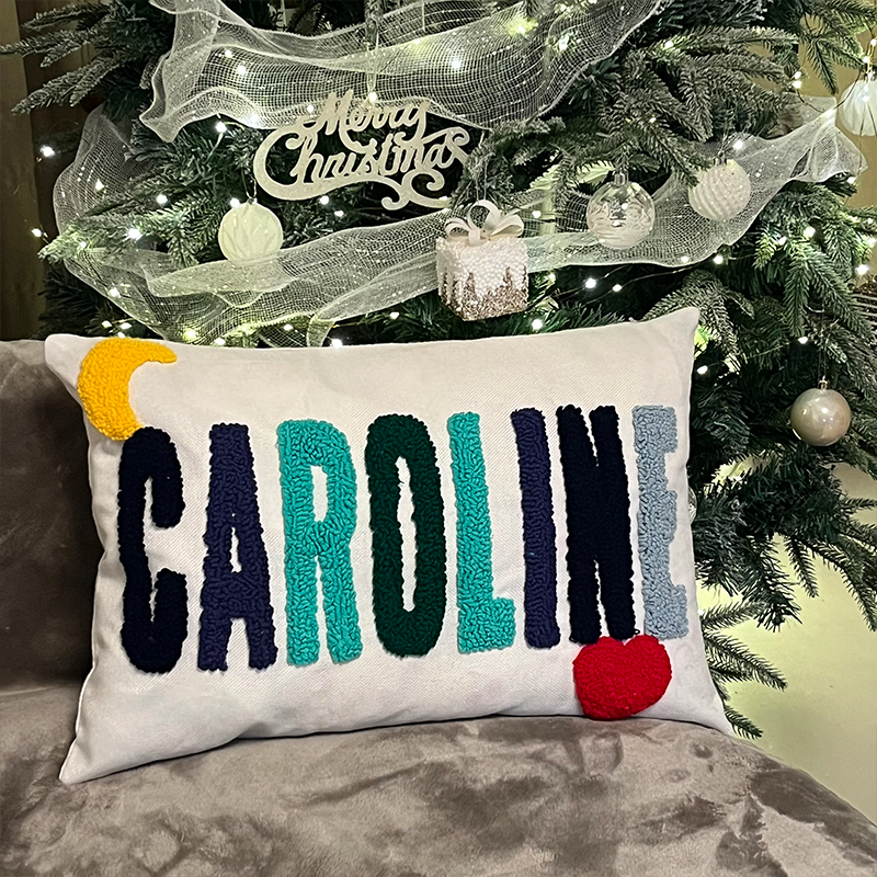 Almohada con Nombre Bordado a Mano Handtufted Terminada Cojín de Letras para Habitación de Bebé Niña Regalo de Navidad