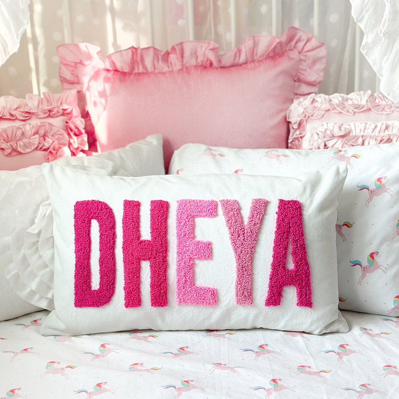 Almohada con Nombre Bordado a Mano Terminada Cojín Punch Needle para Habitación de Bebé Niña Regalo para Recién Nacida