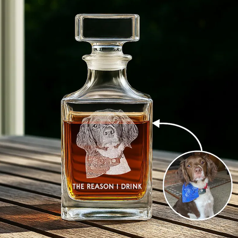 Botella de whisky con vasos personalizada con foto y decantador grabado. Un set sofisticado para aniversario, boda o regalo para él.