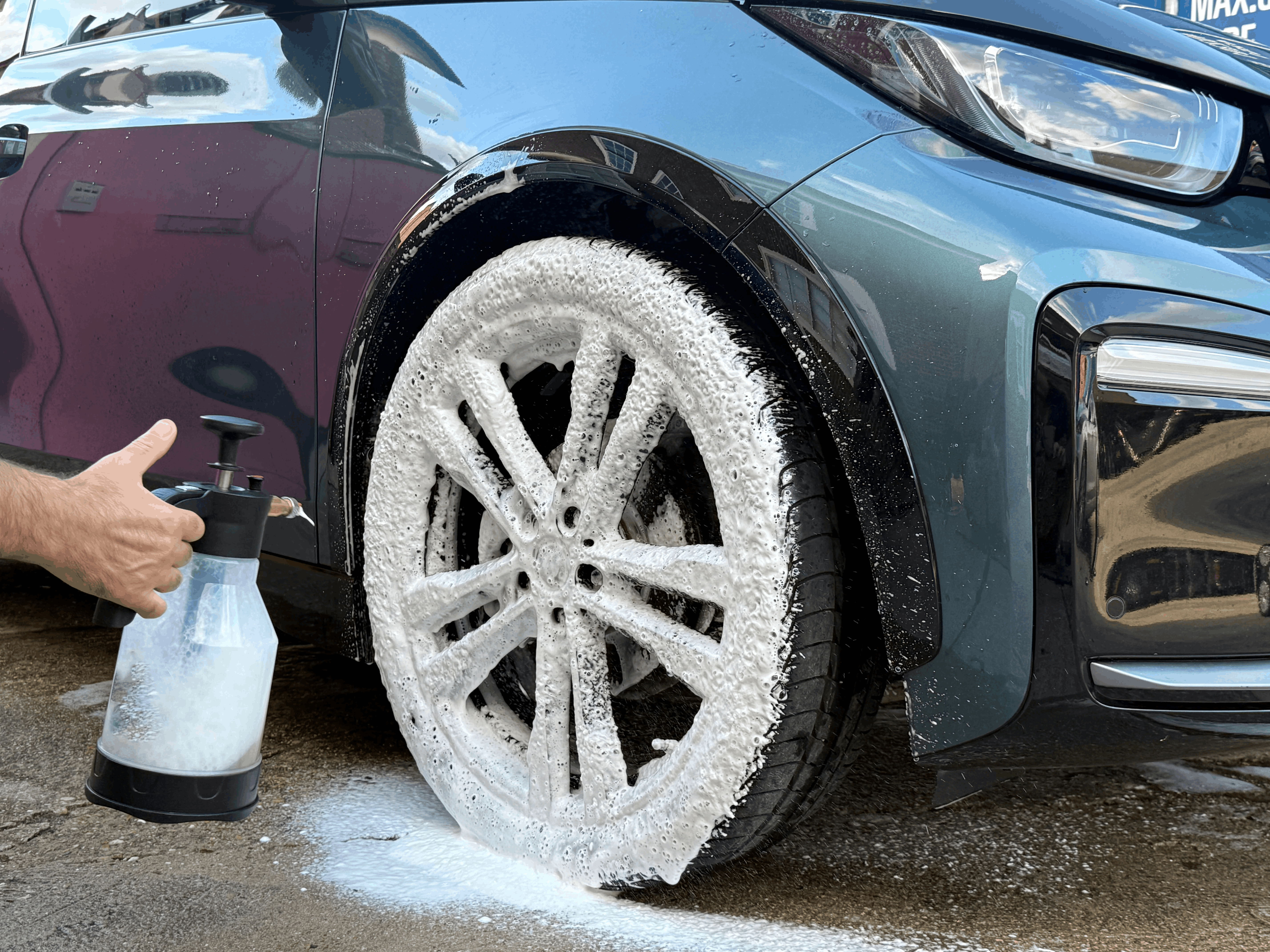 2L Pump Foam Sprayer (3 nozzles for free)