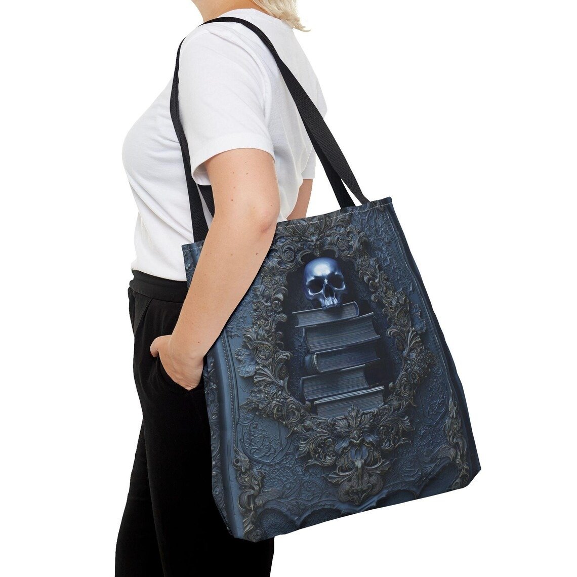 🖤 Gothic Skull & Books Tote Bag – Dark Academia Aesthetic 📚💀