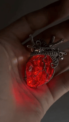 ✨New "Heartbeat" Statement Piece — Breathing Handmade Crystal Heart Necklace🫀