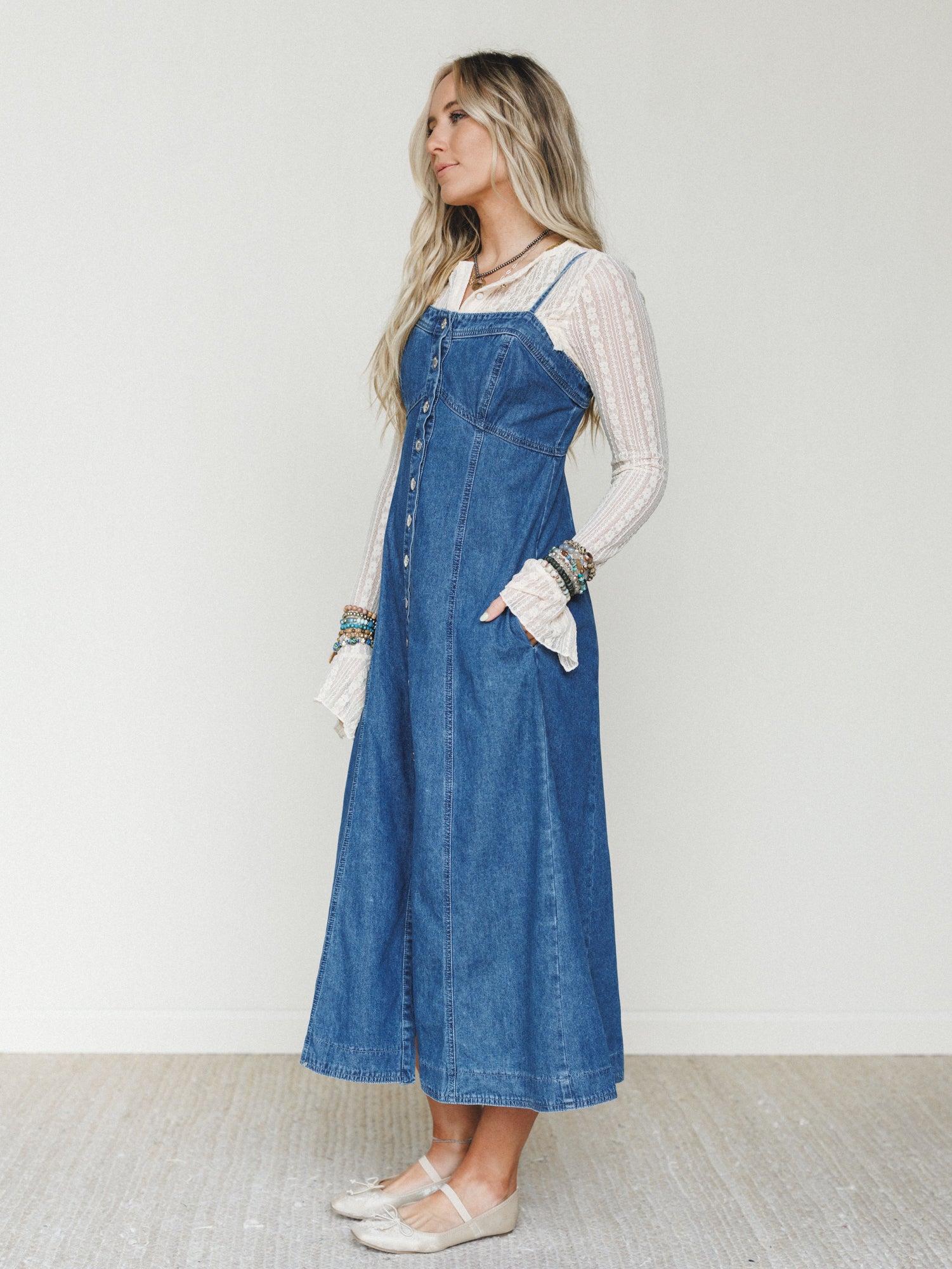 Small Town Girl Dress - Medium Wash