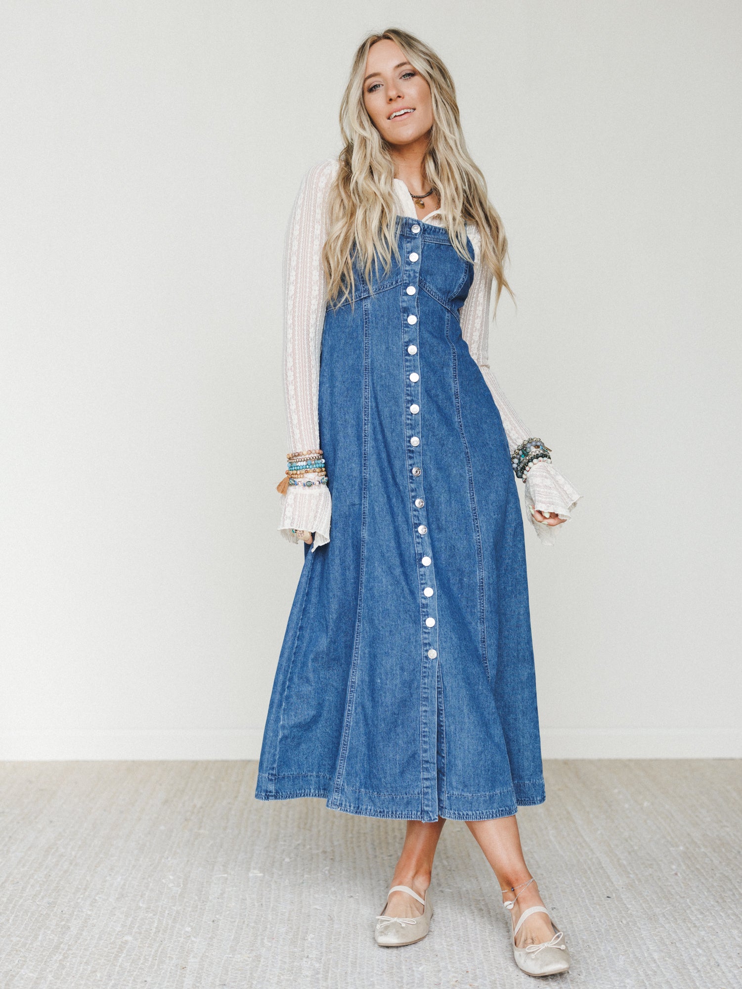 Small Town Girl Dress - Medium Wash