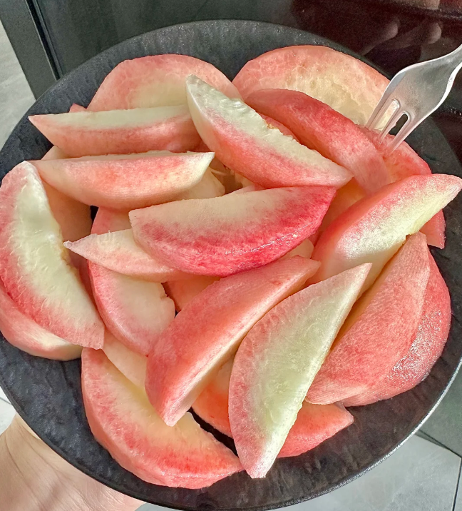 🍑🌱 Premium семена от праскова – отгледайте собствено плодово дърво у дома! 🌱🍑