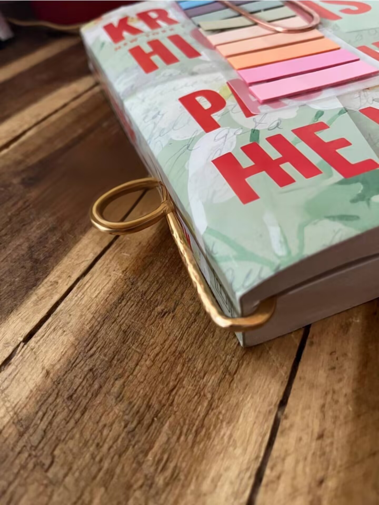 Multifunctional reading tool