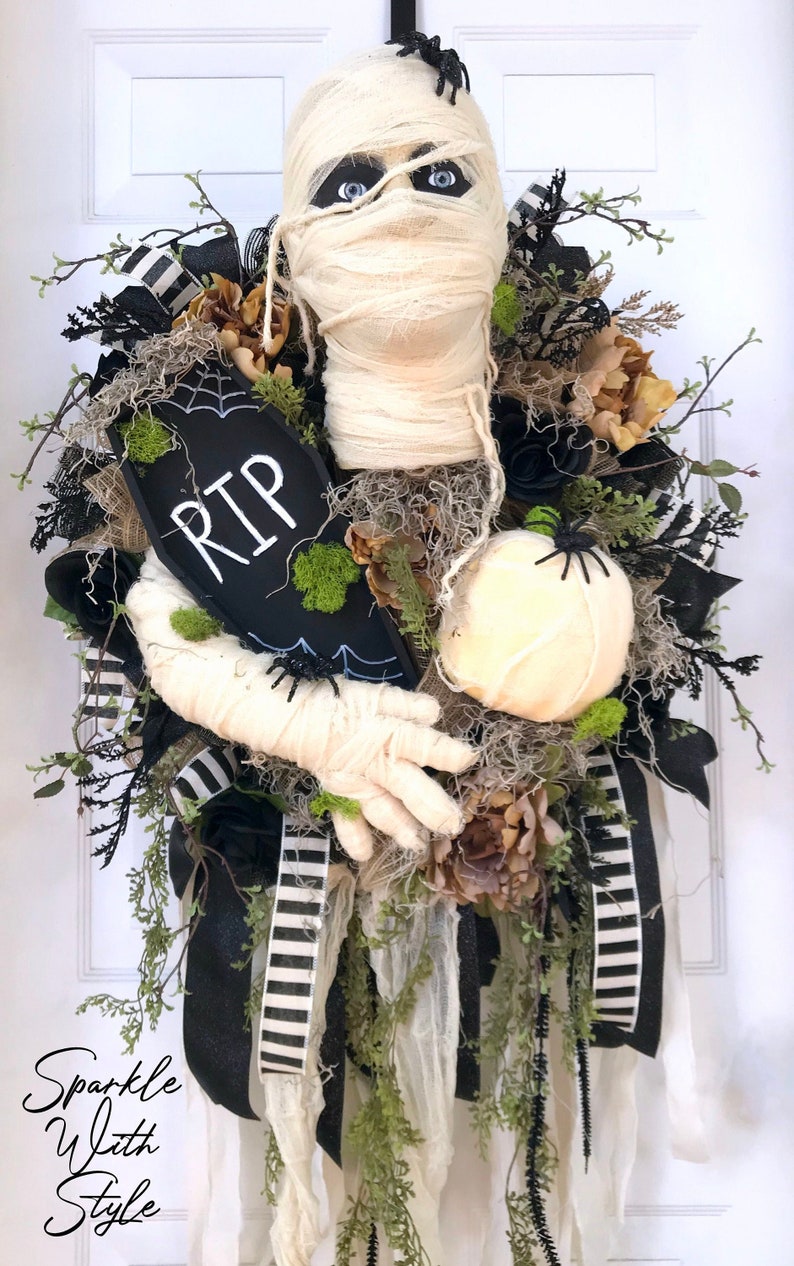 Mummy Wreath  Halloween Wreath for Front Door  Mummy image 1
