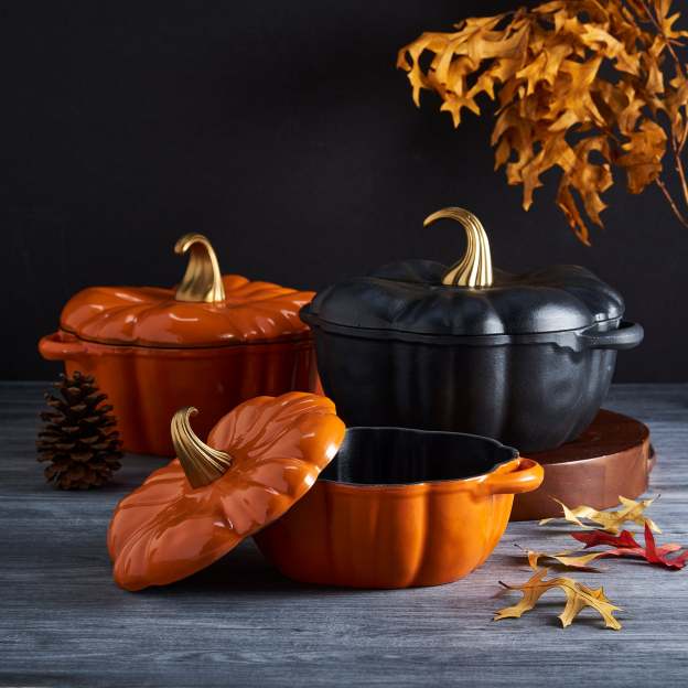 2-Quart / 4-Quart Enameled Cast Iron Pumpkin Dutch Ovens, Orange