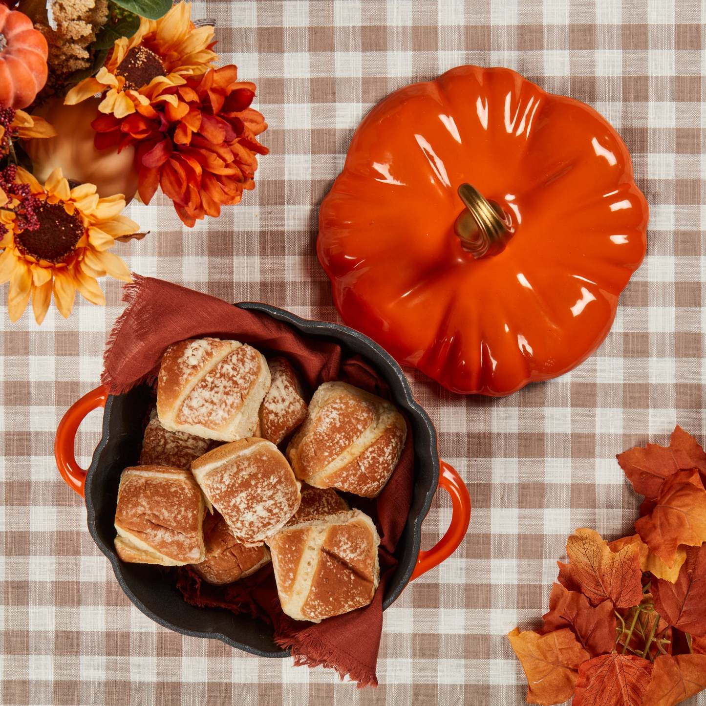 2-Quart / 4-Quart Enameled Cast Iron Pumpkin Dutch Ovens, Orange