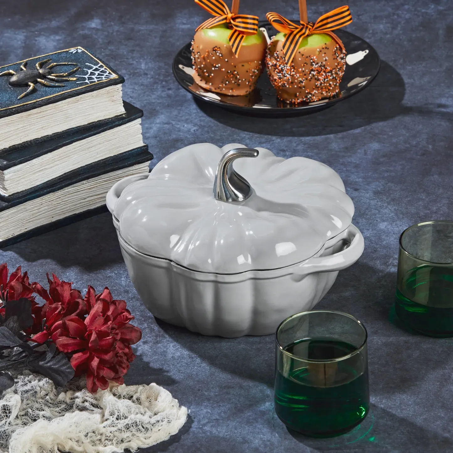 2-Quart / 4-Quart Enameled Cast Iron Pumpkin Dutch Ovens, Orange