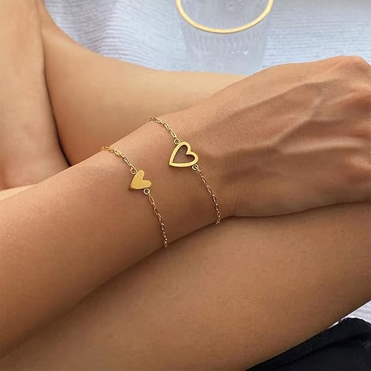 Matching Heart Bracelets for Women – Heart Charm and BFF Friendship Styles