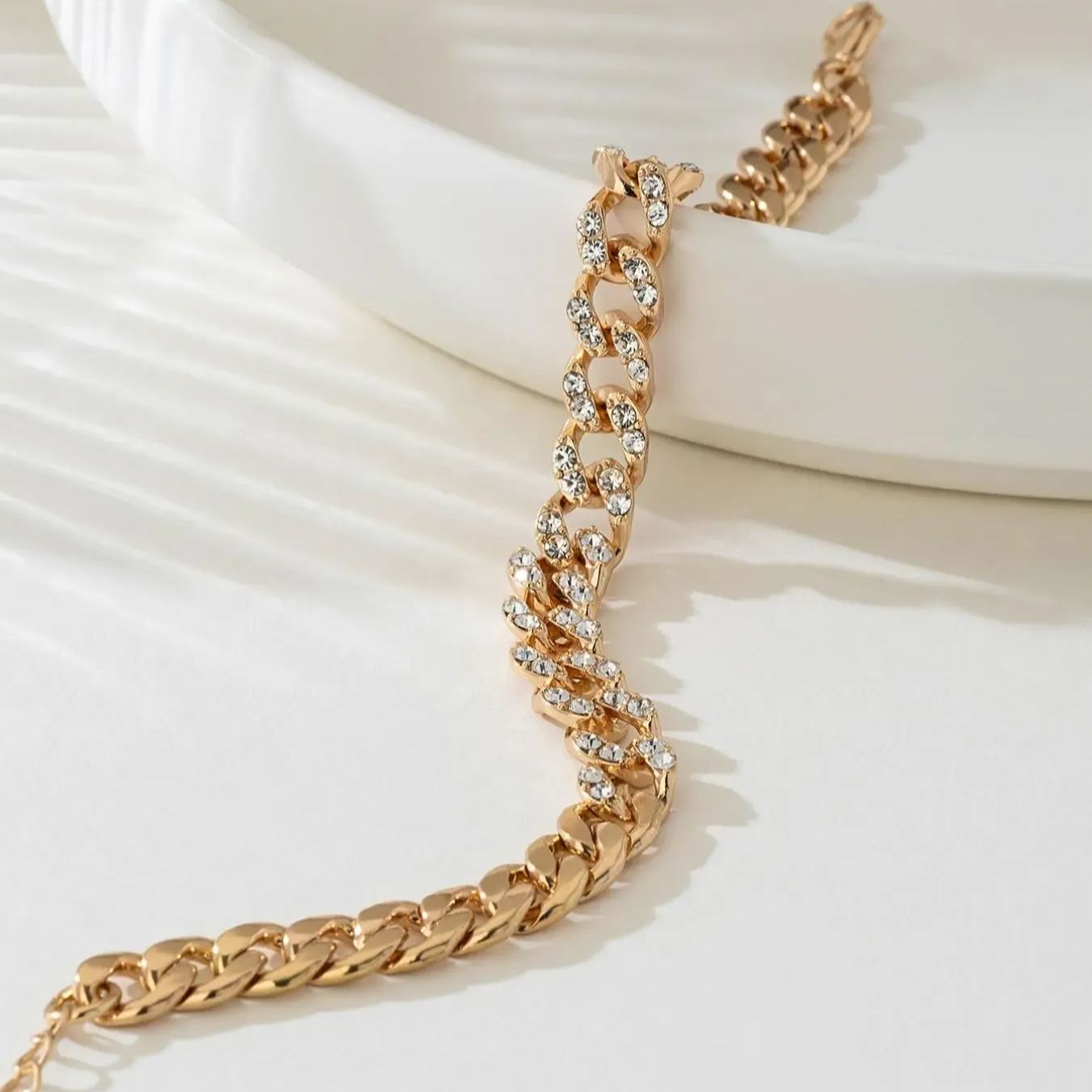 LAST DAY 49% OFF🔥 Women's Elegant Cuban Chain Design Anklet