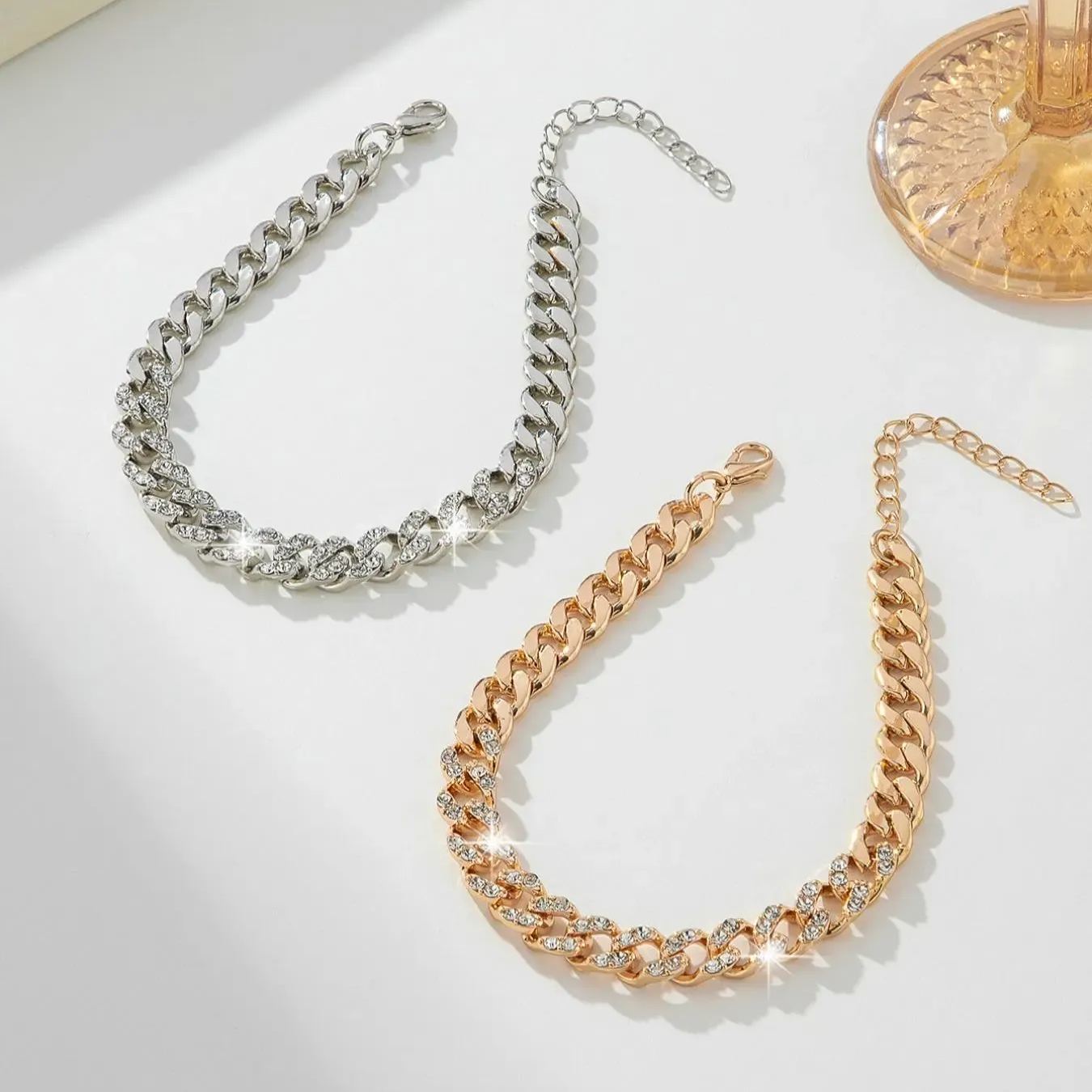 LAST DAY 49% OFF🔥 Women's Elegant Cuban Chain Design Anklet