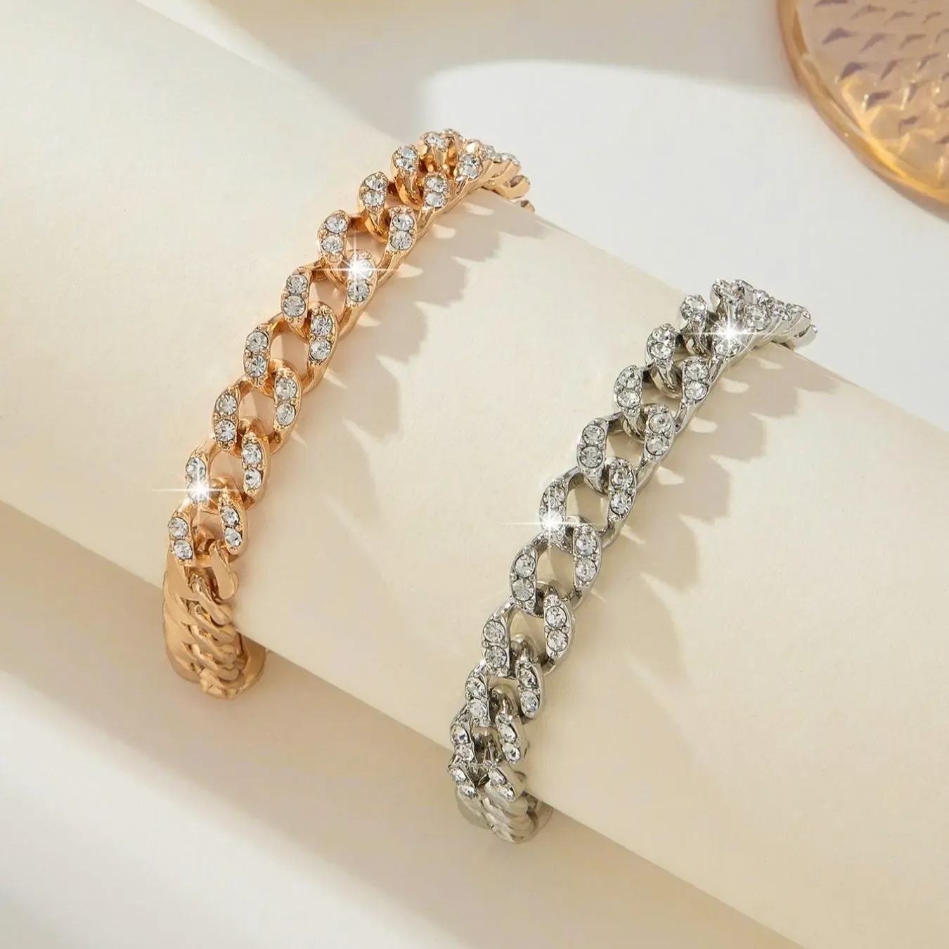 LAST DAY 49% OFF🔥 Women's Elegant Cuban Chain Design Anklet