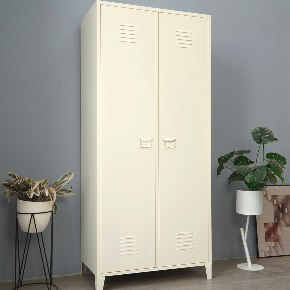 Steel storage locker