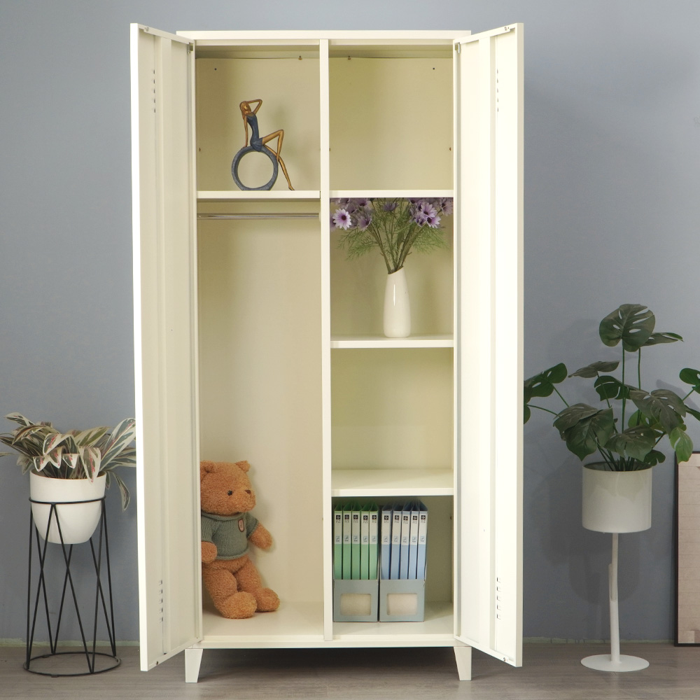 Steel storage locker