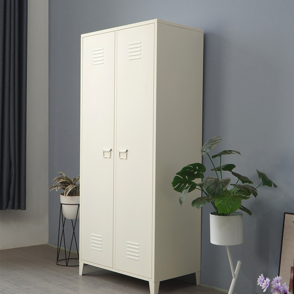 Steel storage locker