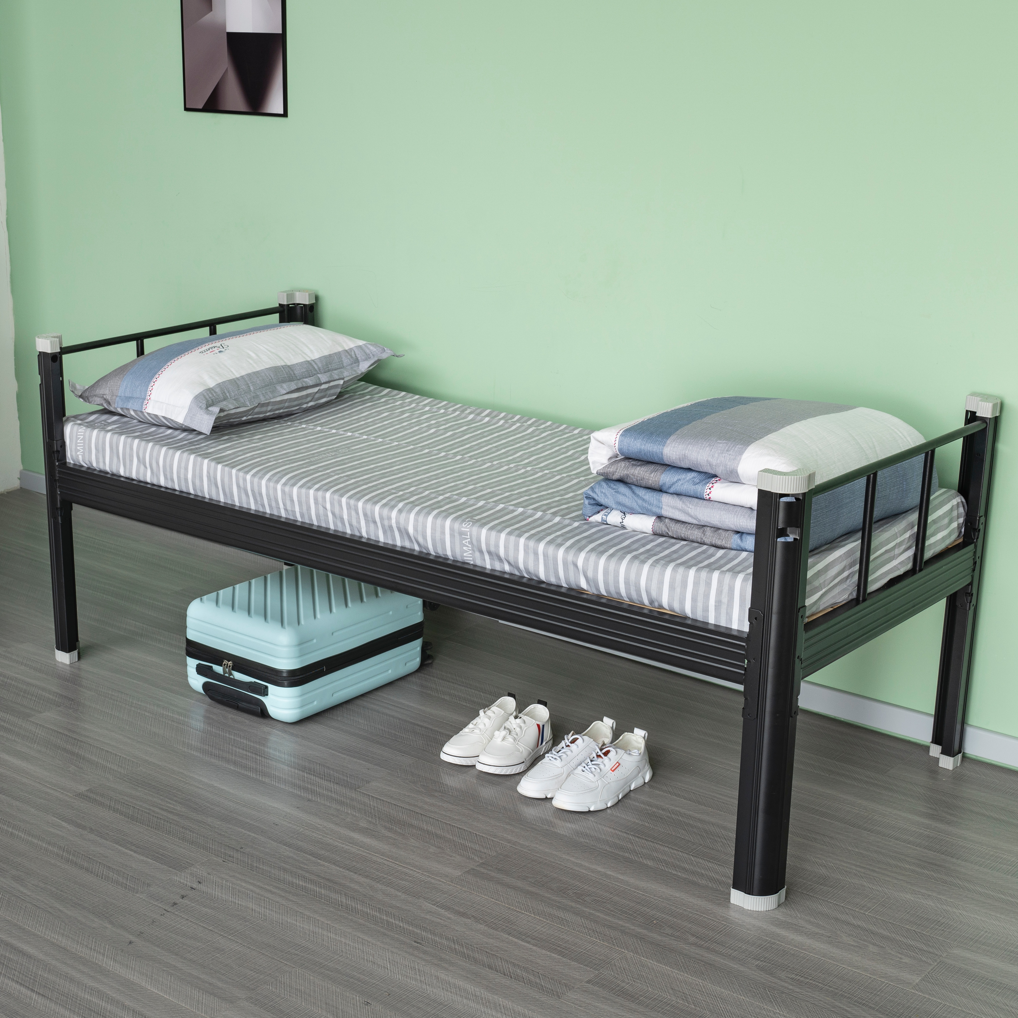 single bed（Price on request）