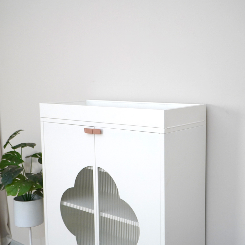 Chinese Style Clover Glass Storage Cabinet