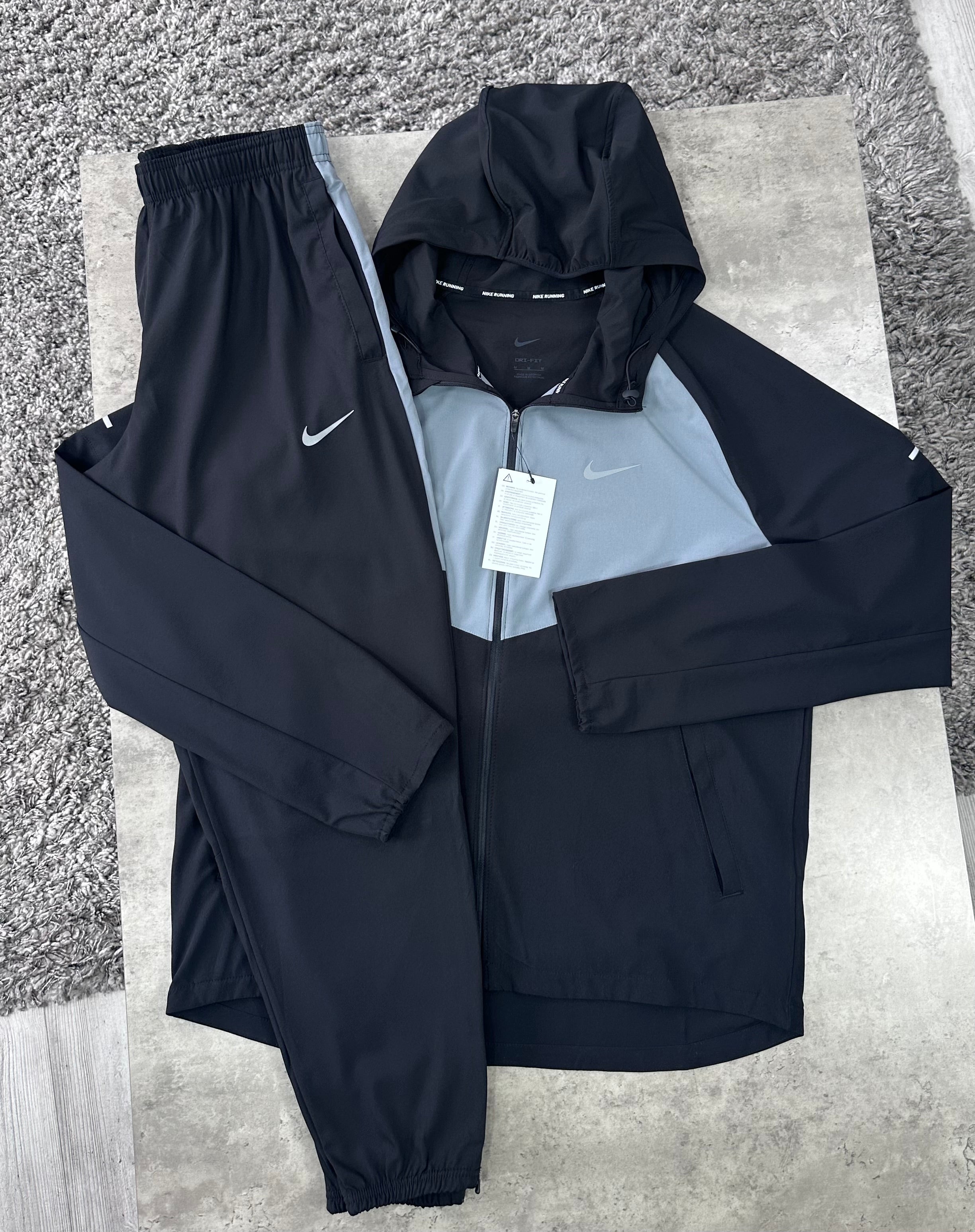 REPEL TRACKSUIT - BLACK / GREY