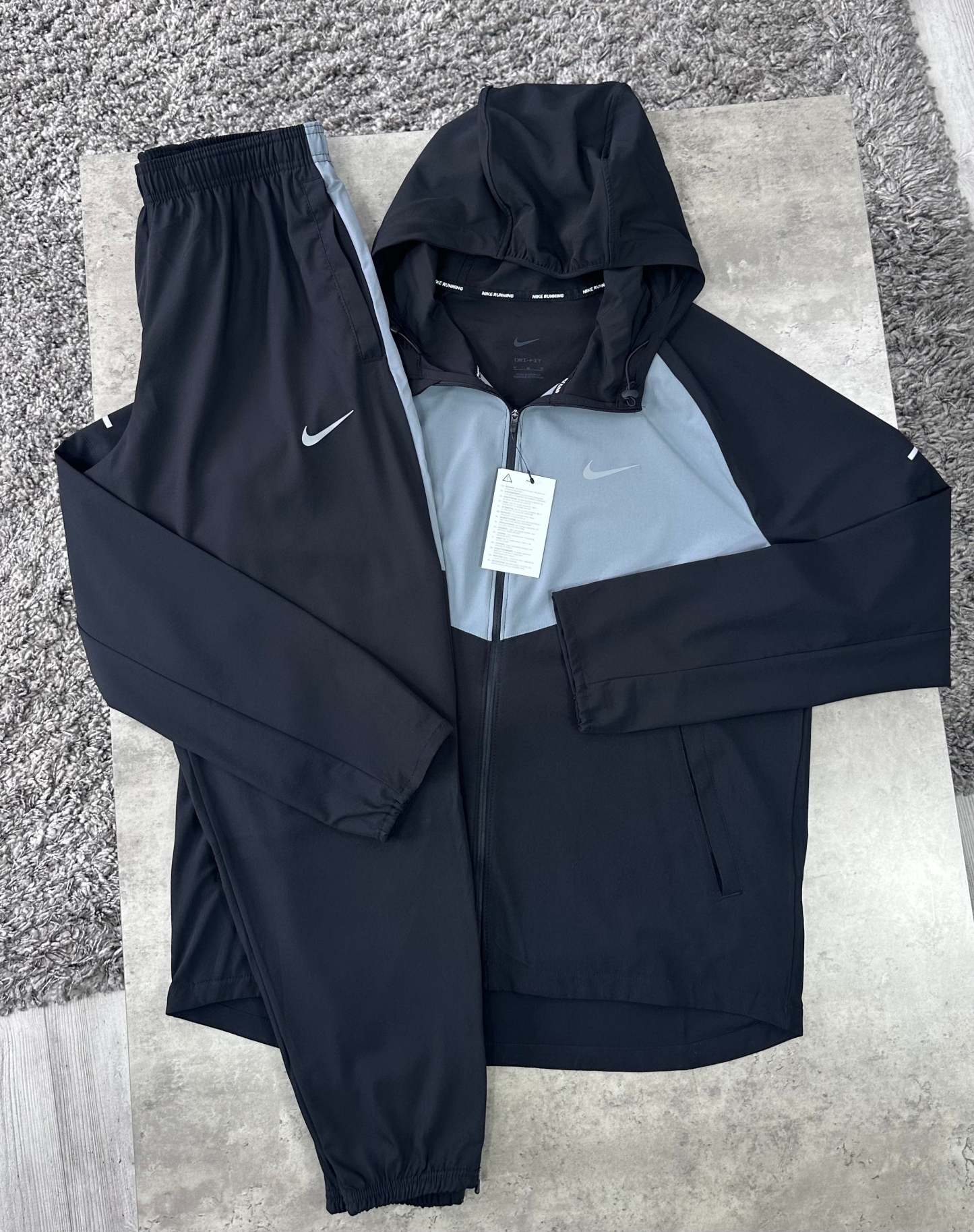REPEL TRACKSUIT - BLACK / GREY