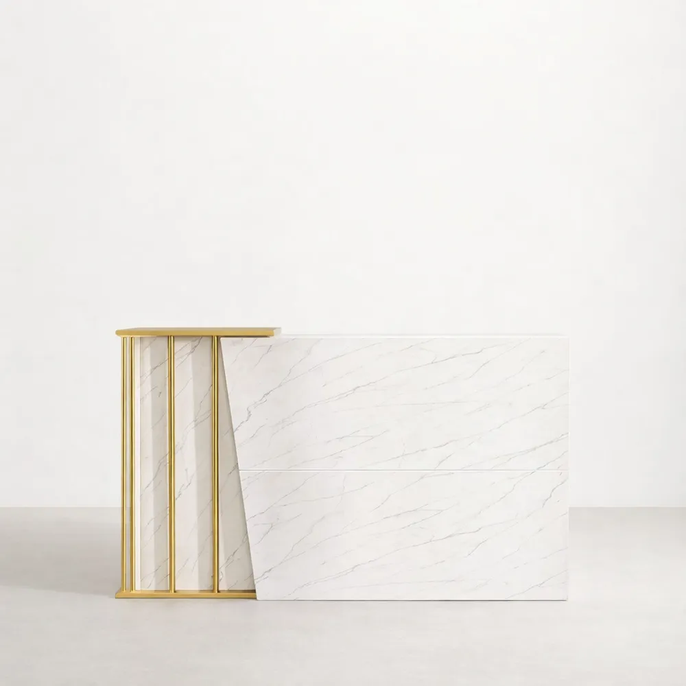 Comptoir d'accueil avec tiroirs et armoires verrouillables en bois