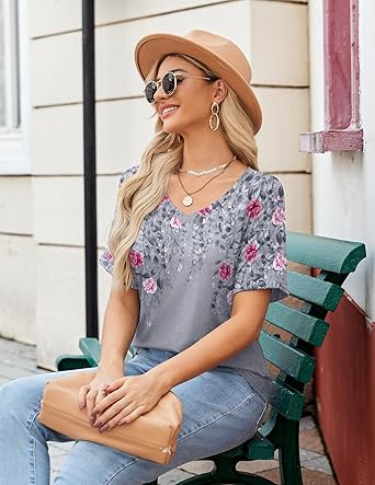 Women's Graphic Tees Casual Summer Funny Dragonfly Printed Short Sleeve Cute T Shirts Tops