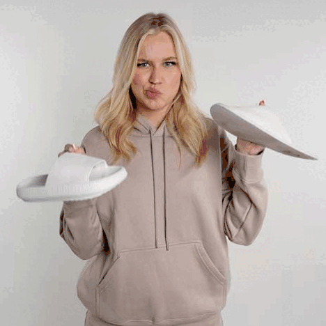 Animated video of happy customer showing her Cloudies