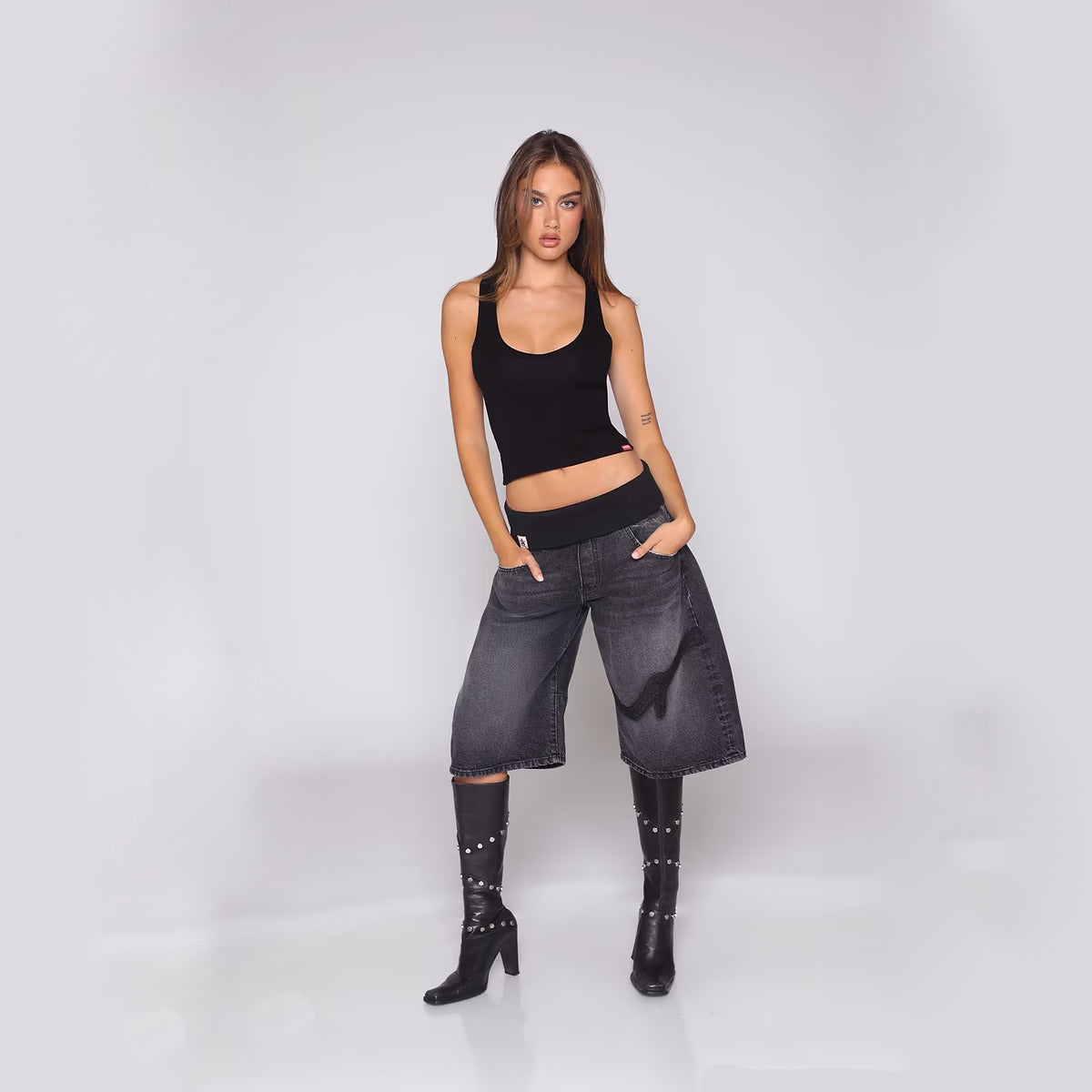 VICE Denim Shorts / Vintage Black – Your Go-To for Comfort and Style